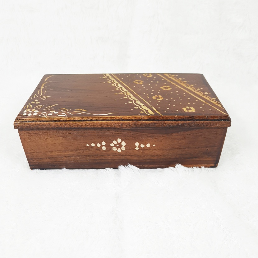 Kotak Tempat Pusaka Kayu Jati Ukir Cukit Termurah