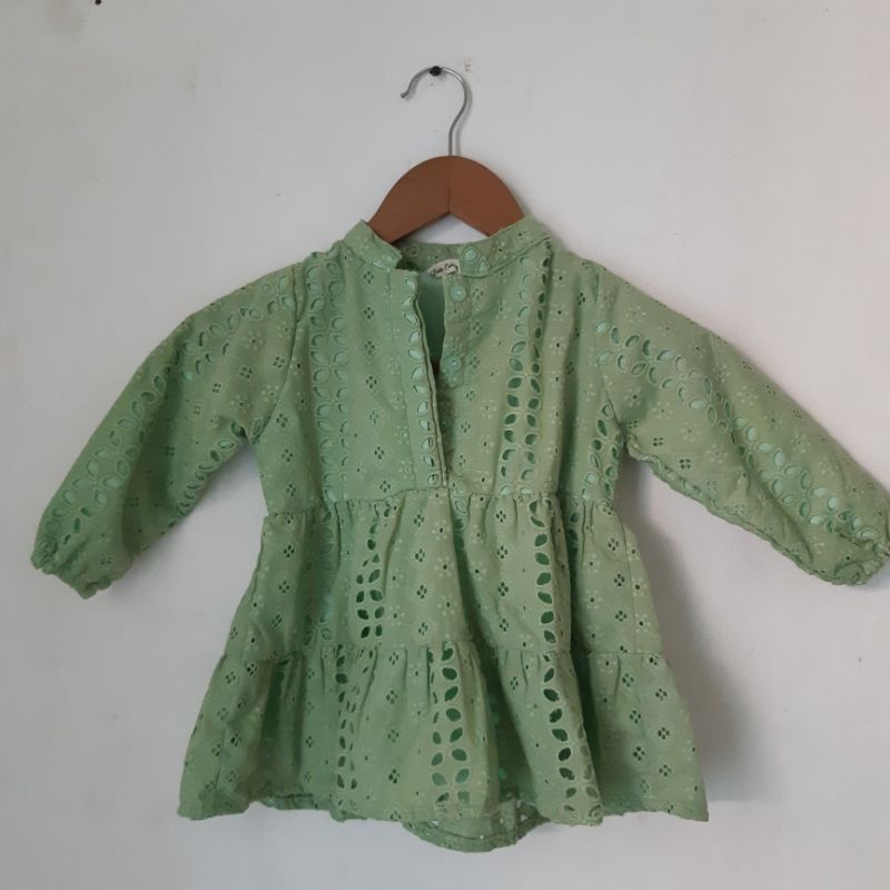 PRELOVED BAJU ANAK - LINEA TUNIK SPESIAL RAYA by  LEWIS & EMMA