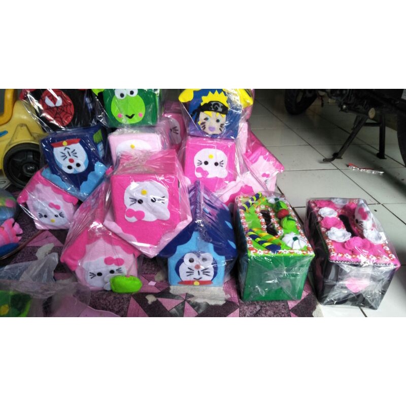 Jual celengan karakter | Shopee Indonesia