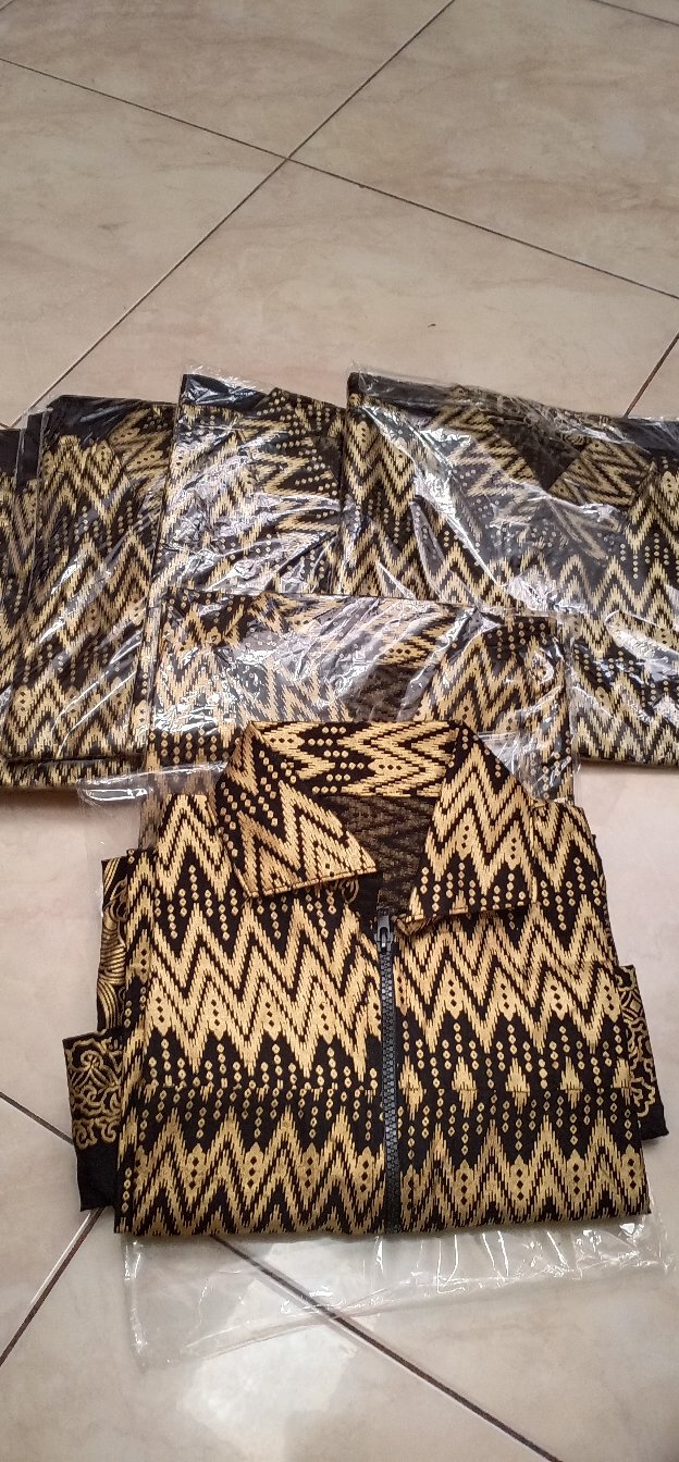 Batik Couple Keluarga Sania Ruffle Sarimbit Batik Keluarga Seragaman Motif Wayang Prada