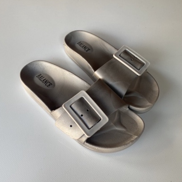 Sandal Selop Gesper Siku 8128