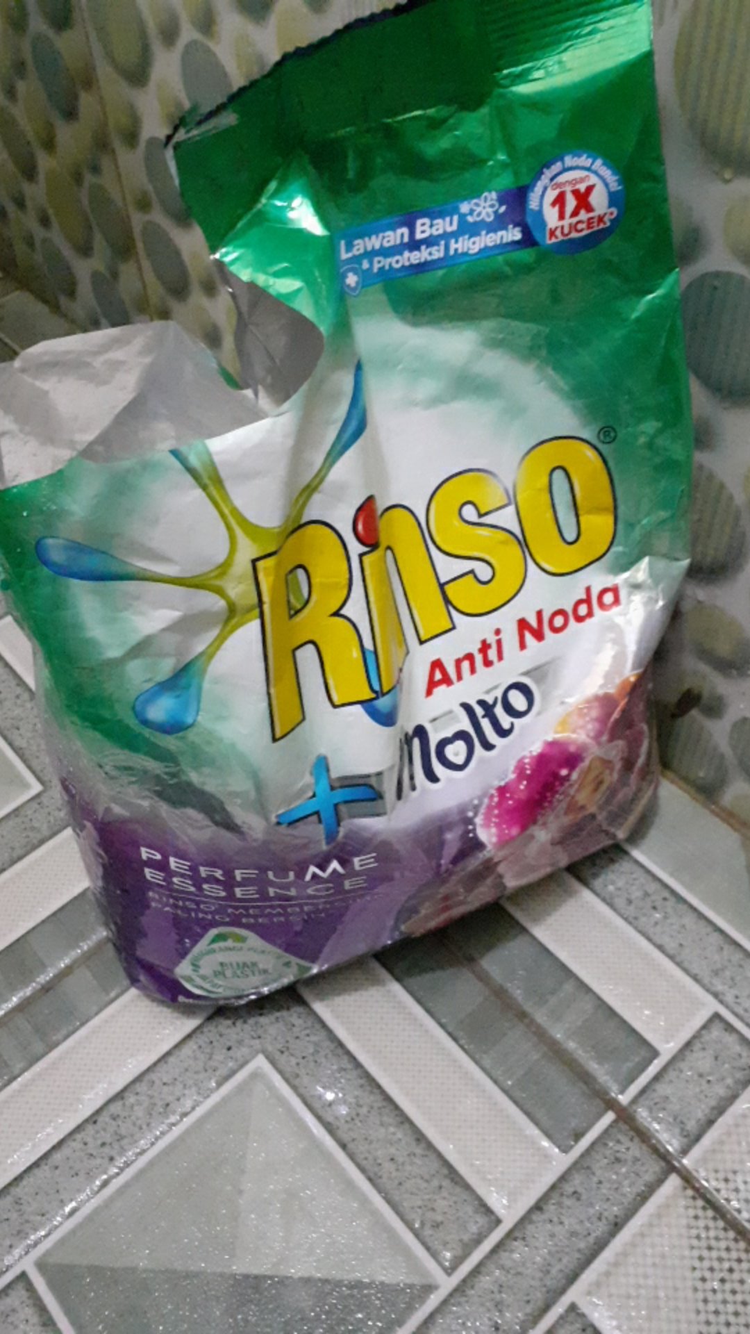 Termurah rinso molto detergen 1 8kg soklin soptergen 1 Termurah rinso molto detergen 1 8kg soklin soptergen 1