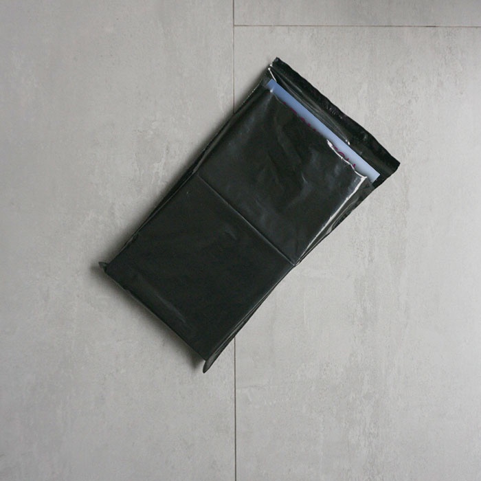 

20x30 + 5cm POLYMAILER / PLASTIK PACKING ONLINE HITAM