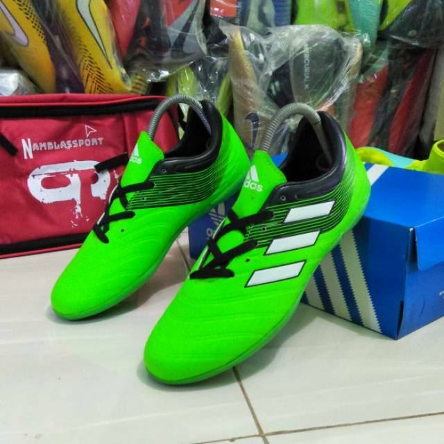 Sepatu Futsal adidas terbaik harga produsen murah