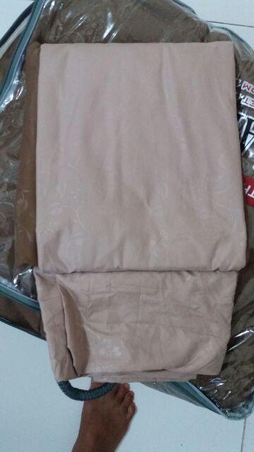 Bed Cover Set Emboss Mix 2 Warna Coffe T.30 Cm Uk.160 / 180 X 200