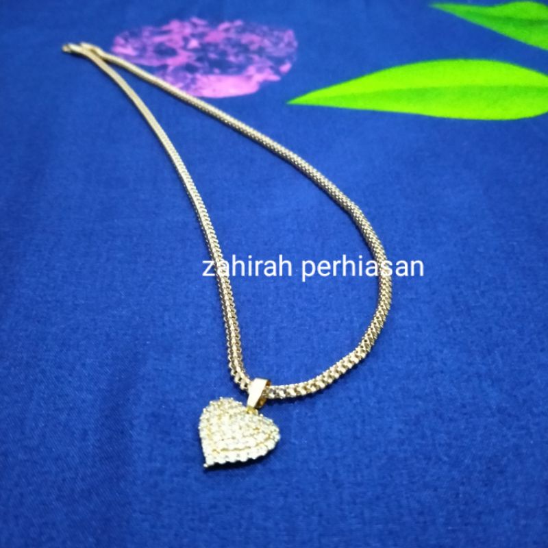 KALUNG WANITA TITANIUN MILANO LIONTIN LOVE PERTAMA 88