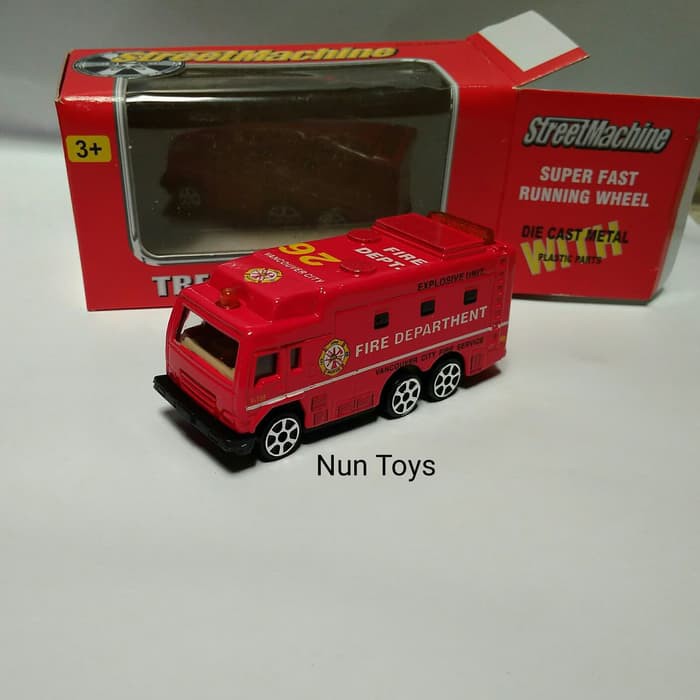 Diecast Mobil StreetMachine Fire Departhent B782