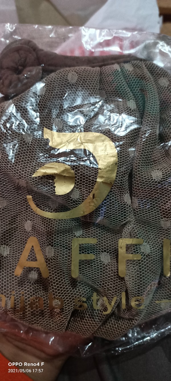 Masker Tile Daffi, Nyaman, Lembut, Cantik.