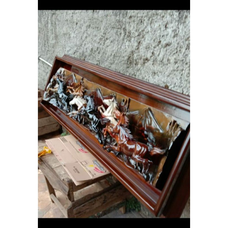 hiasan dinding kayu ukir(relief kuda)-50x200