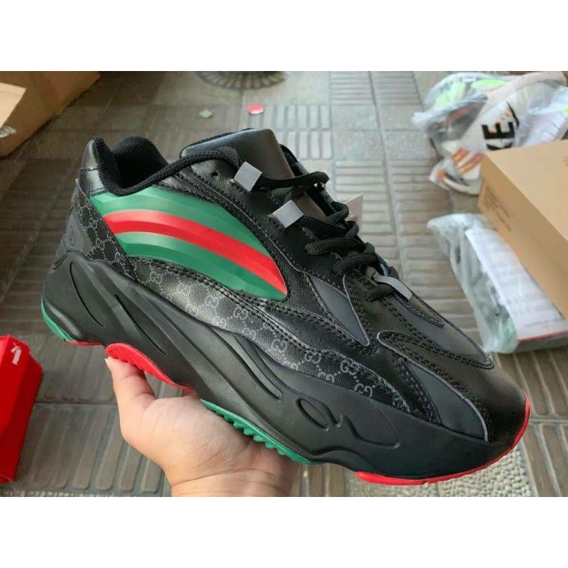 yeezy 700 gucci