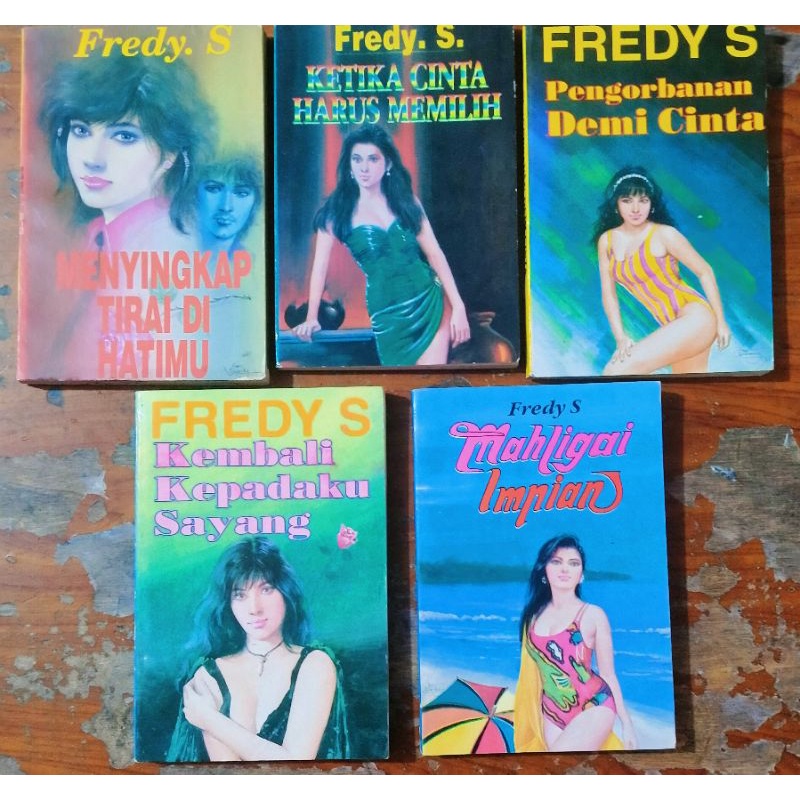 Paket Hemat Novel Dewasa. (Fredy S.)