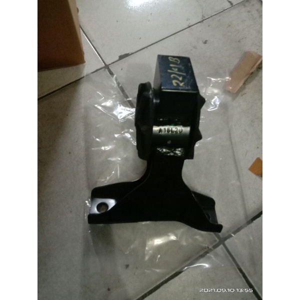 engine mounting kanan Suzuki Karimun new Estilo