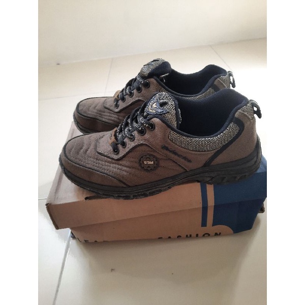 Sepatu Sport Weidenmann