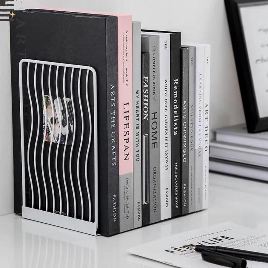 

ブ Either.id Book Stand Book End Besi Aesthetic Hitam Book Holder Pembatas Buku ま