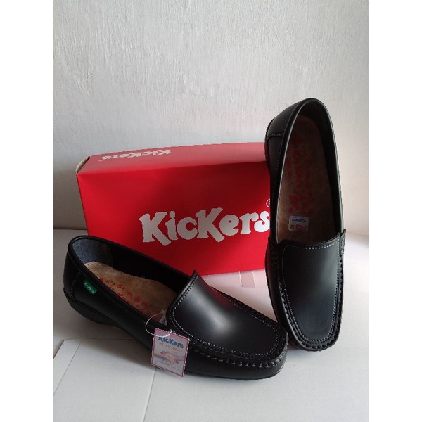 Sepatu  Pantofel Wanita Sekolah Kerja Kickers Wanita