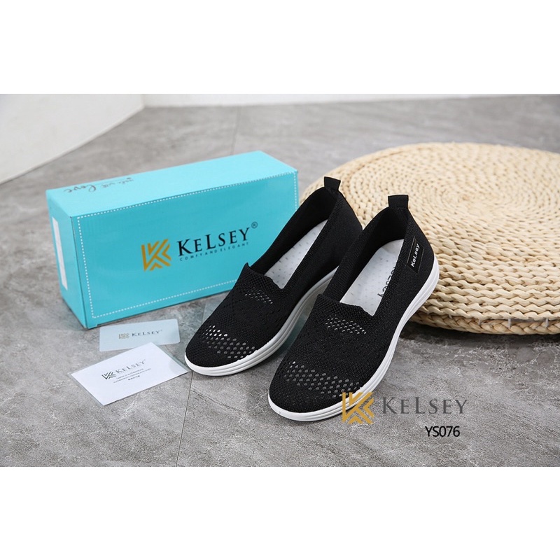 Kelsey  Sepatu Flyknit Flat Shoes Wanita  YS076