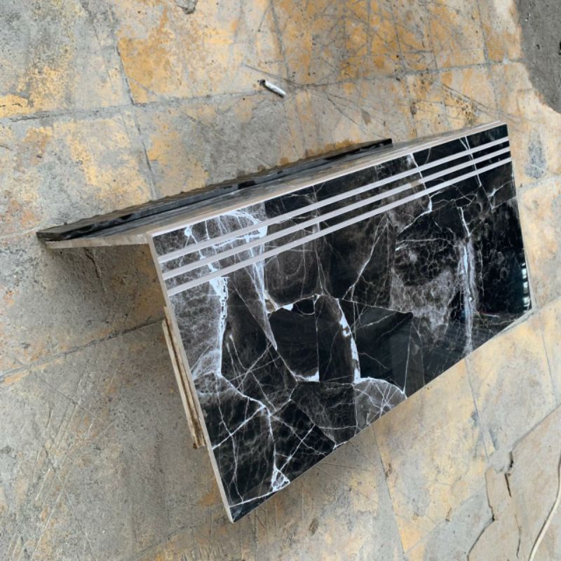 granit anak tangga 30x60+20x60 hitam motip