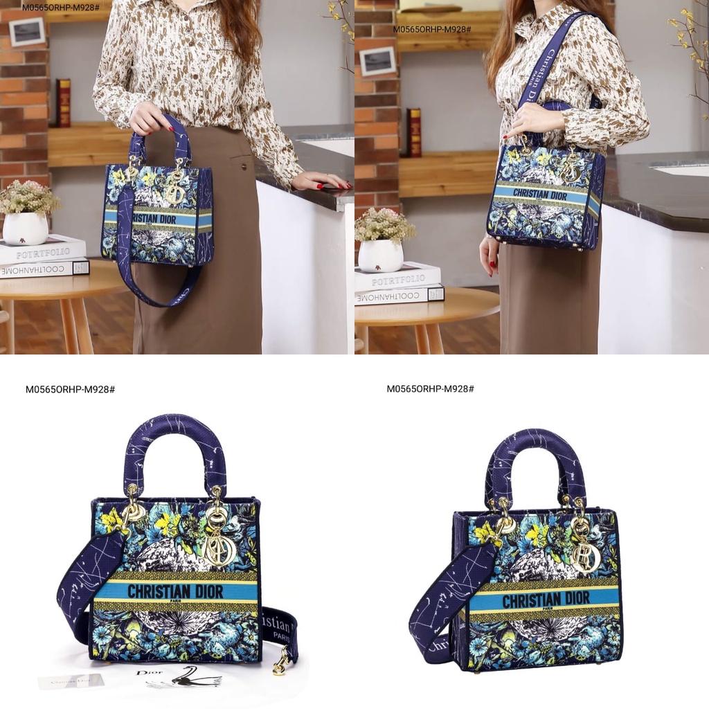 Lady Medium D-Lite Blue Constellatio Embroidery Handbag M0565ORHP-M928