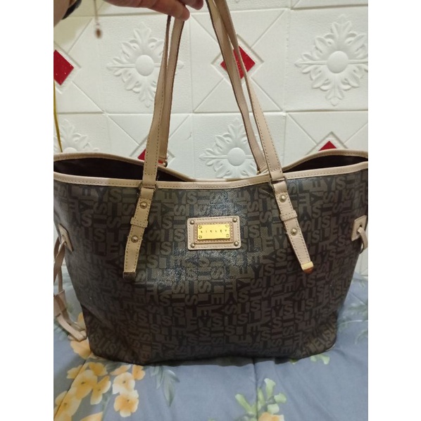 Preloved. tas jonggol brand sisley