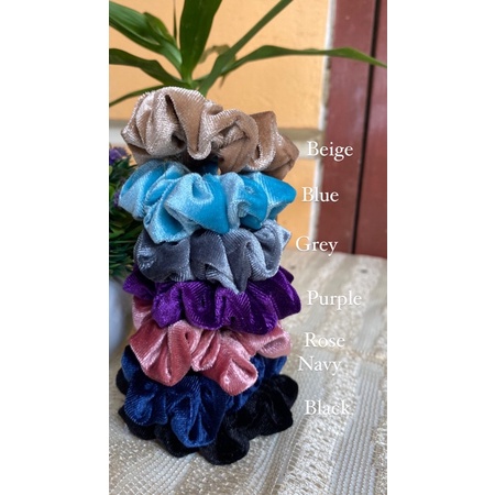 Petite Scrunchie/ ikat rambut mini/ ikat rambut lucu/ mini scrunchie/ scrunchie bludru