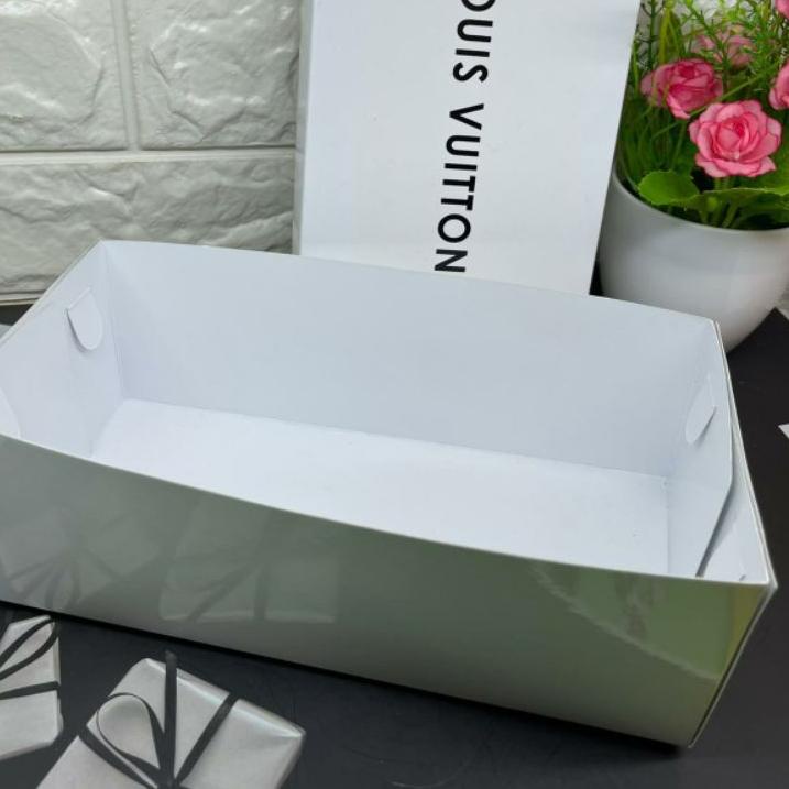 

Kekinian Box Tas / Box kado