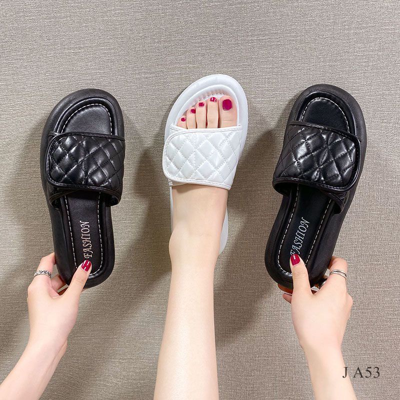 SANDAL SLIP FASHION WANITA DULCE A53