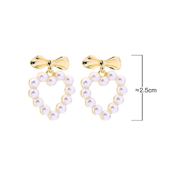 LRC Anting Tusuk Fashion Gold Heart-shaped Pearl Earrings In Sterling Silver D03295