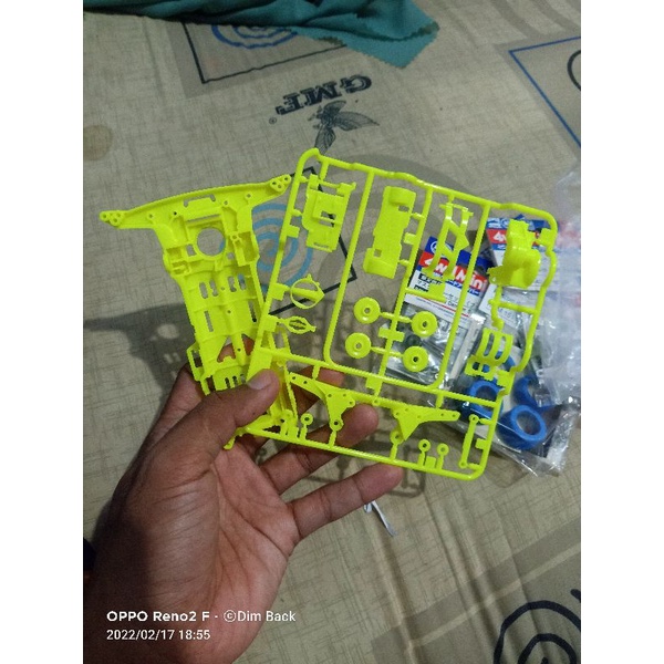 Tamiya chassis super 2 super II S2 + gearbox ( yellow )