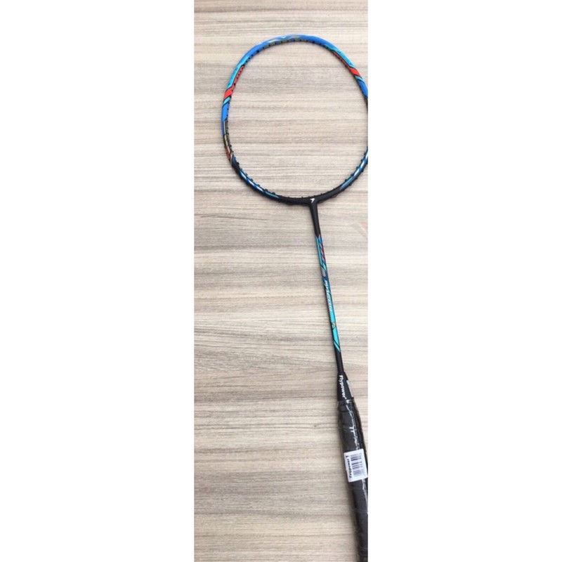 raket badminton flypower macan