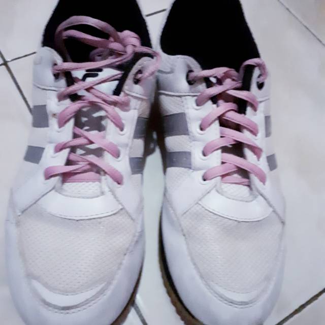 Sepatu wanita FILA Original / preloved / second / size 36