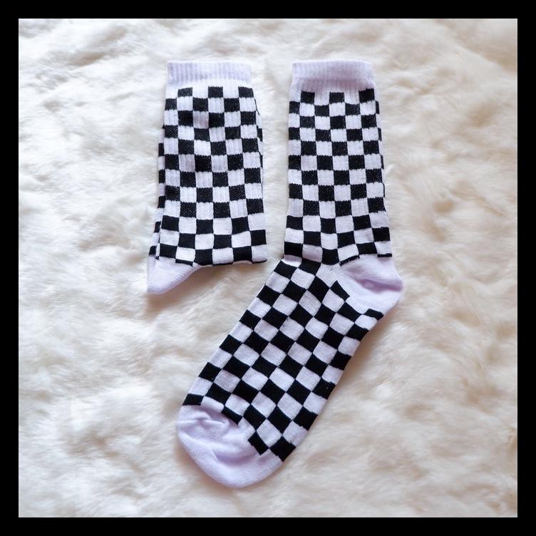 Kaos Kaki Catur / Sock Checkerboard Skate (Panjang) Terlengkap