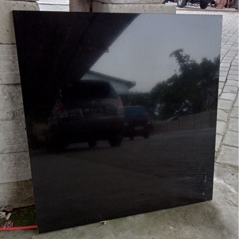 Granit kia hitam polos 60x60 glossy