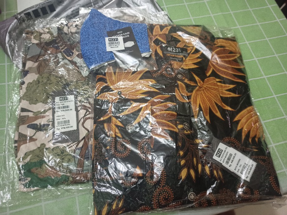 M231 Kemeja Pria Batik Panjang Hitam 1490b