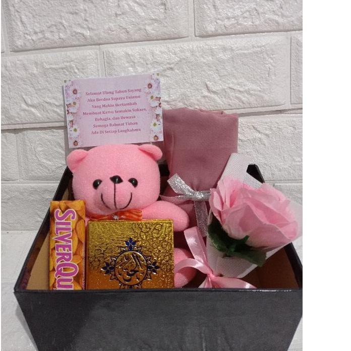 

PROMO BESAR (uxf-713) KADO CEWEK ULANG TAHUN, ANNIVERSARY, SIDANG, WISUDA, GIFT, (BOX PREMIUM)