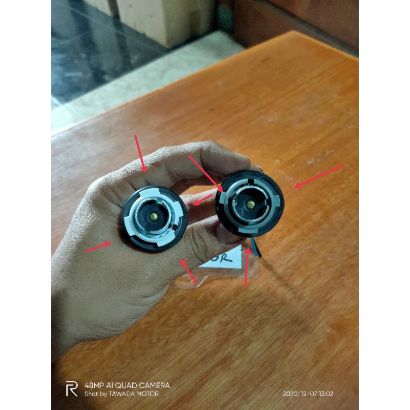 SOKET FITTING LAMPU SEN SEIN BELAKANG SUZUKI ALL NEW ERTIGA GX 2018 ERTIGA SPORT 2019 dan SUZUKI XL7