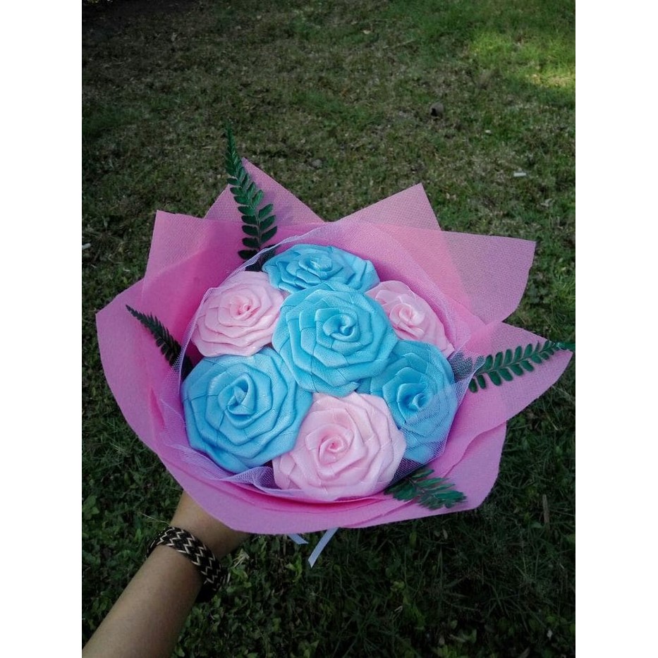 BUCKET BUNGA SATIN / BUNGA WISUDA / BUNGA TIPE #3