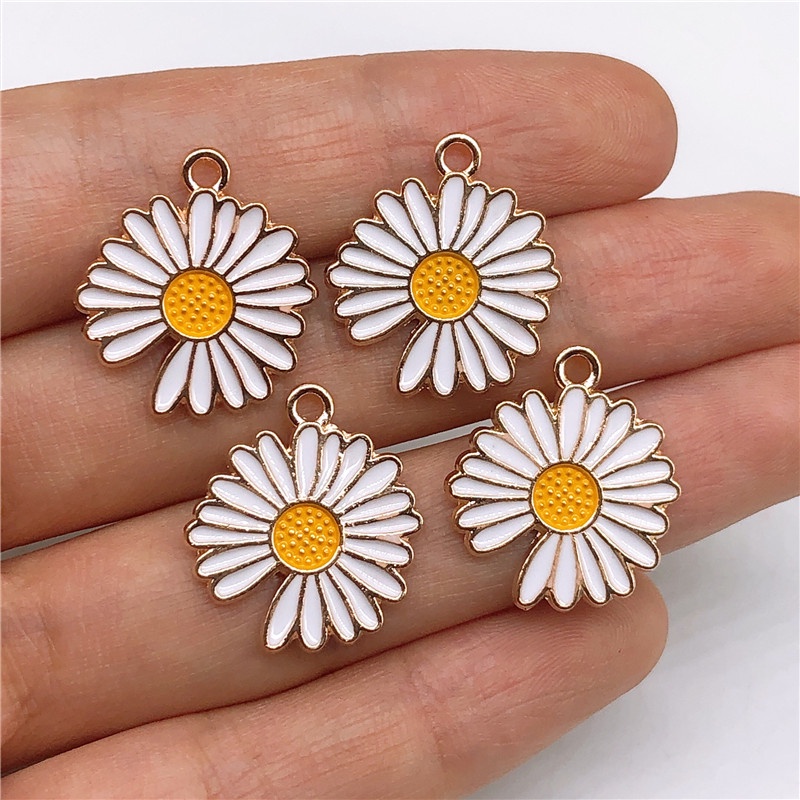4pcs Liontin Bentuk Bunga Bahan Alloy Untuk Membuat Perhiasan Charms