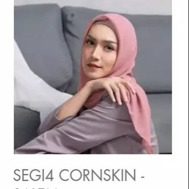 Jilbab Segi empat Cornskin by vanilla hijab