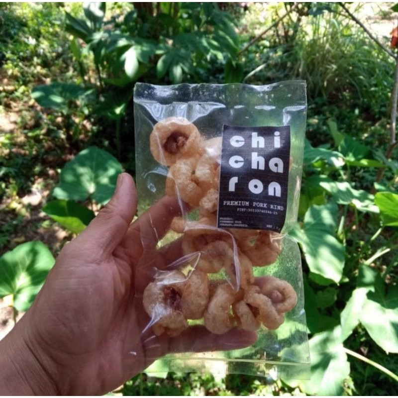 

chicharon kerupuk kulit babi / kerupuk samcan /chicharon premium asli