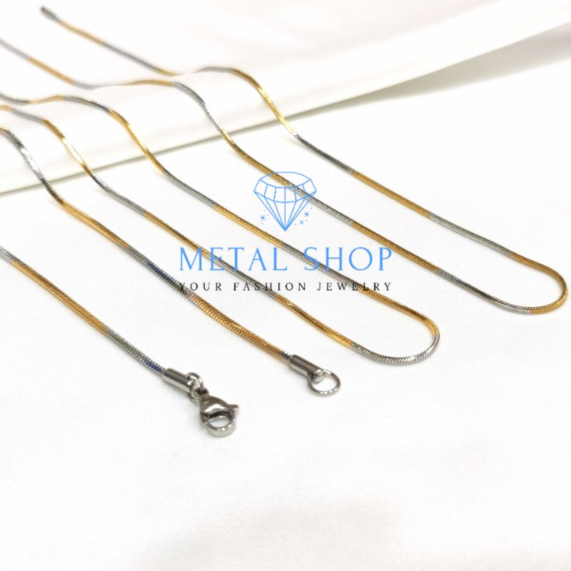 Kalung Titanium Pria Wanita Anti Karat Variasi 2 Warna Original Model Kotak