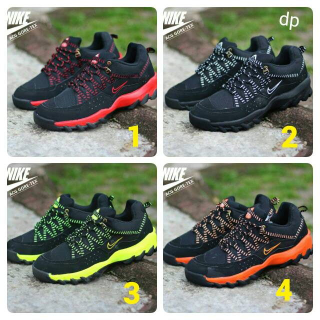 sepatu nike acg