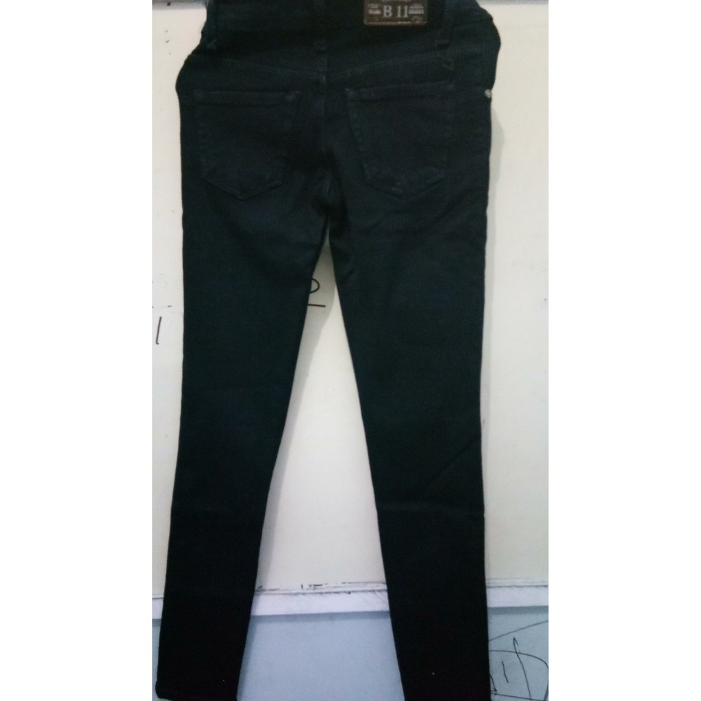 Celana Jeans Perempuan wanita B11 size S  27