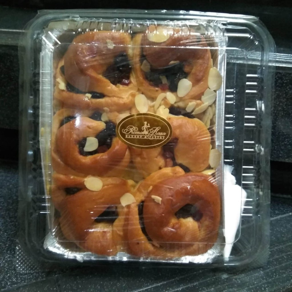 

READY JAKARTA 06 JUN 2025 - ROTI SUKIS CRANBERRY PRIMA RASA BANDUNG ORIGINAL BEST SELLER HOT SALE PROMO HITS KEKINIAN GIFT HAMPE