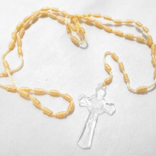 Kalung Rosario Tali Kur Creamy Bandul Salib Akrilik Putih Bening