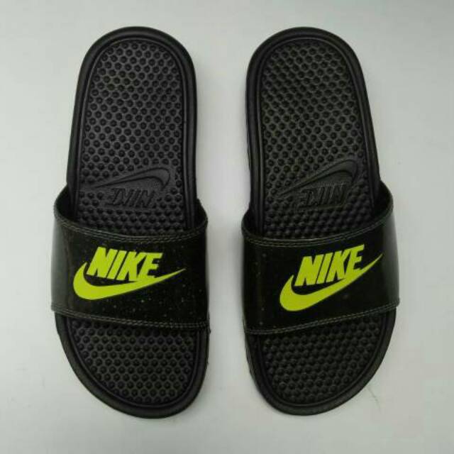 nike benassi kids