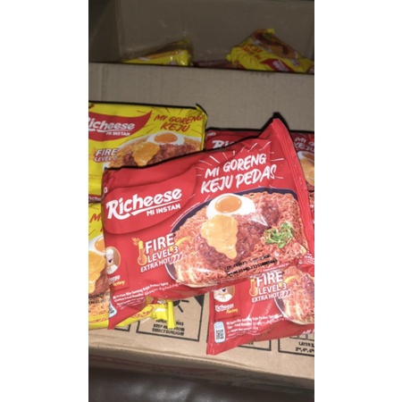 

Richeese Fire - Mie goreng keju