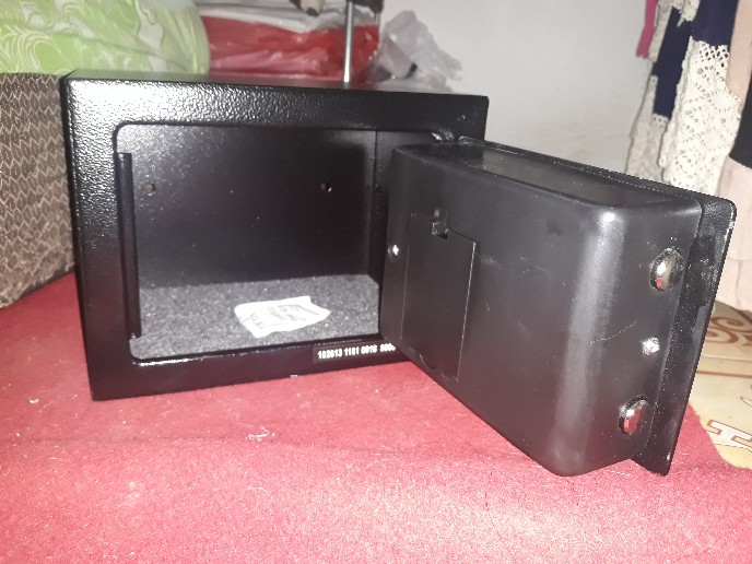 Brankas Baja Honeywell Usa 5005 Size Kecil