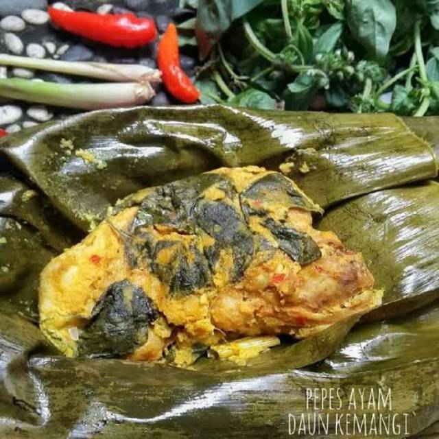

Pepes ayam kemangi