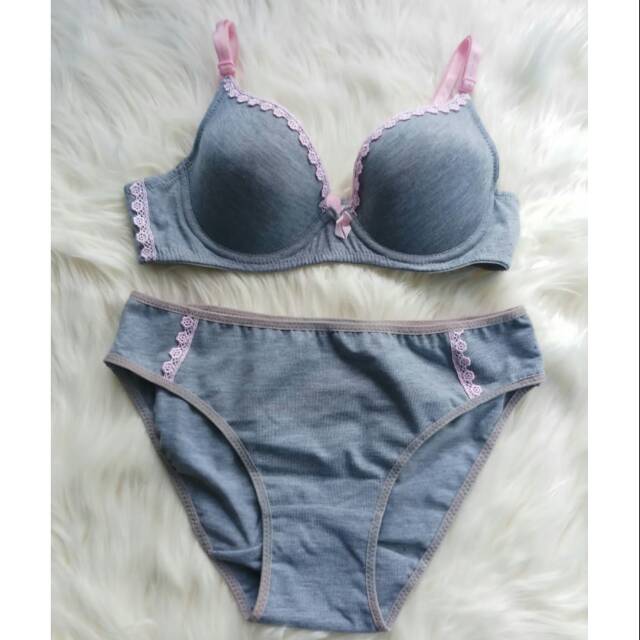 Bra Set Nevada size 32b dan 34b Termurah