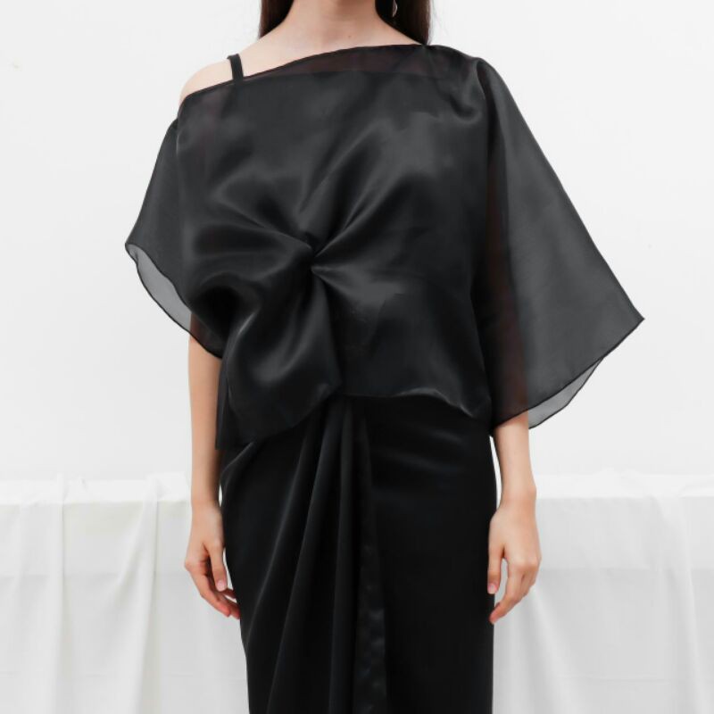 Hyuna Set by NAMELIS (Set Organza / Set Kondangan / Baju Pesta)-Jet Black